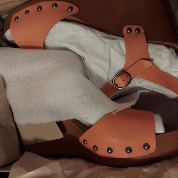 NIB Lucky Brand Zashti Wedge Sandals - Picture 11 of 13